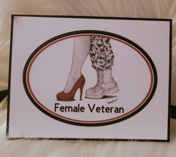 A picture of the female veteran logo.